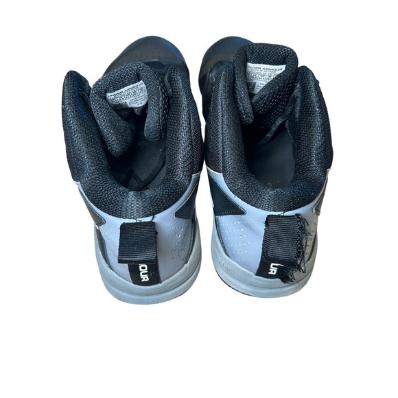 UNDER ARMOUR BASKETBALL MID TOP SNEAKERS IN BLACK, MENS SIZE 10.5 - Picture 4 of 9